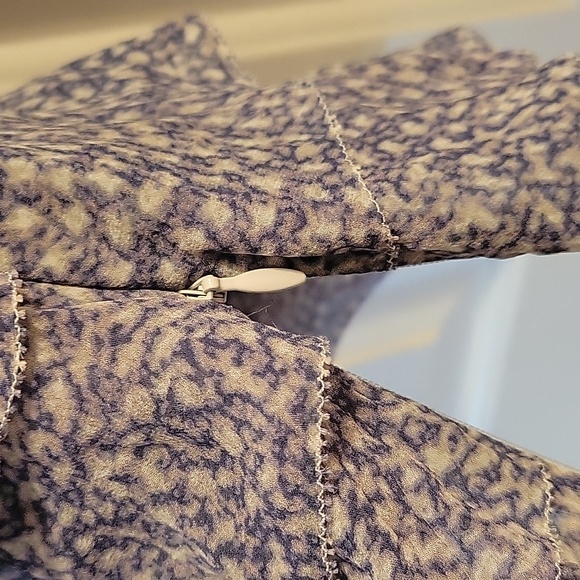 Ann Taylor Lilac Ruffled Silk Sleeveless Tank Top Small - Picture 4 of 6